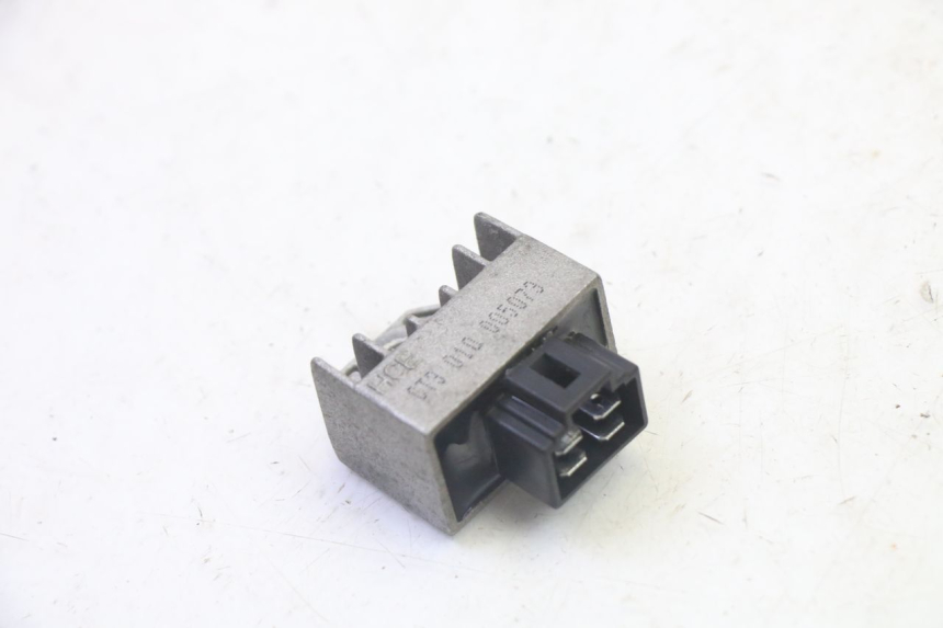 photo de LICHTMASCHINENREGLER PEUGEOT VIVACITY NEW 4T 50 (2008 - 2017)