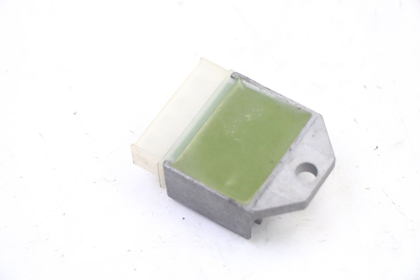 photo de REGLER LICHTMASCHINE YAMAHA WHY 50 (1998 - 2000)