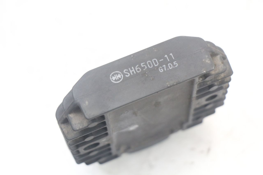 photo de LICHTMASCHINENREGLER YAMAHA XMAX X-MAX 125 (2006 - 2009)