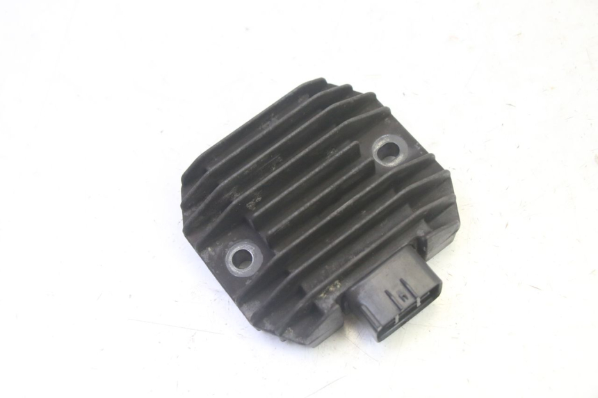 photo de SPANNUNGSREGLER YAMAHA X-MAX XMAX 250 (2006 - 2009)