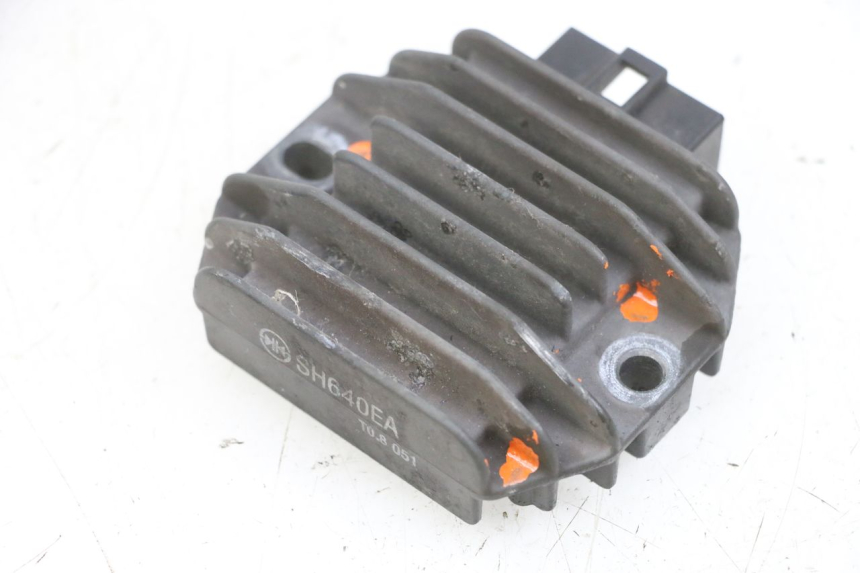 photo de LADEREGLER YAMAHA X-MAX XMAX 125 (2010 - 2014) - Technische Nahaufnahme