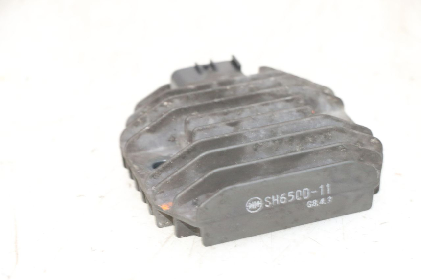 photo de LICHTMASCHINENREGLER YAMAHA XMAX X-MAX 125 (2006 - 2009) - Technische Nahaufnahme