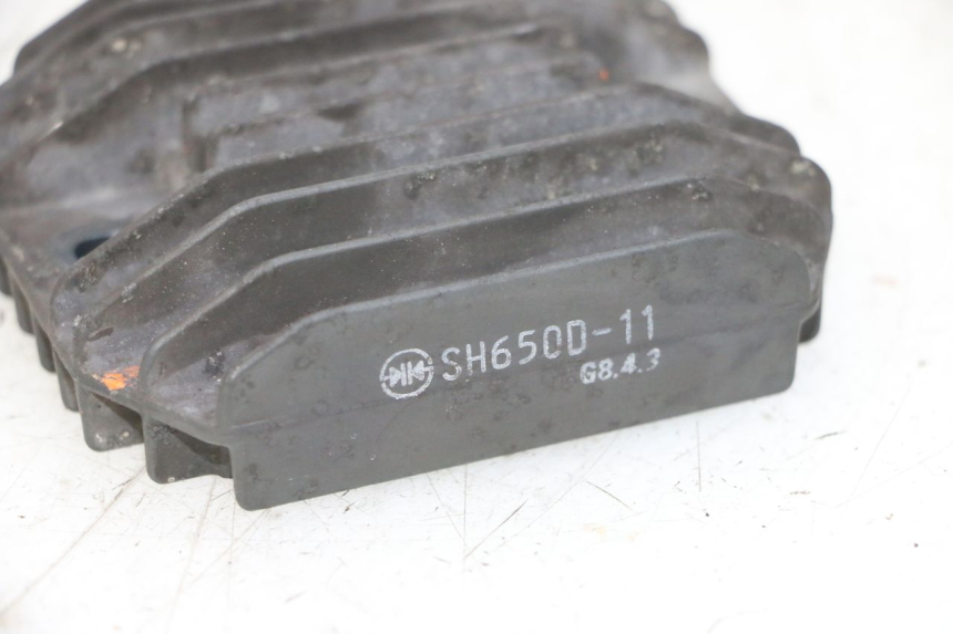 photo de LICHTMASCHINENREGLER YAMAHA XMAX X-MAX 125 (2006 - 2009) - Gesamtansicht des Produkts