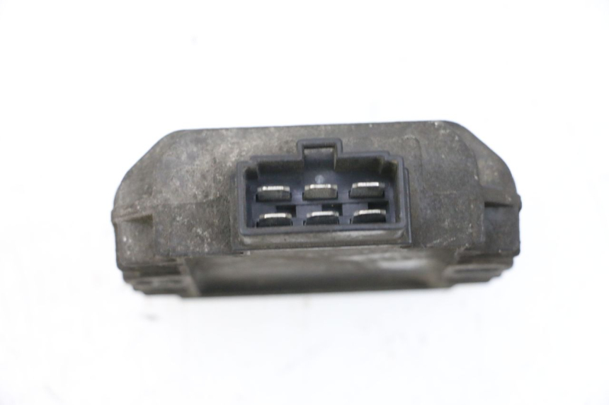 photo de LICHTMASCHINENREGLER PIAGGIO X8 125 (2004 - 2007) - Detailansicht des Bauteils