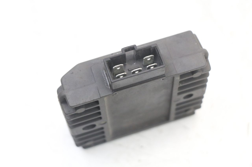 photo de REGLER LICHTMASCHINE YAMAHA XJ6 ABS 600 (2008 - 2016)