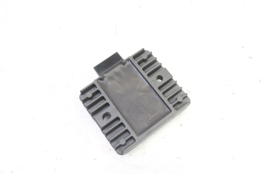 photo de REGLER LICHTMASCHINE YAMAHA XJ6 ABS 600 (2008 - 2016)