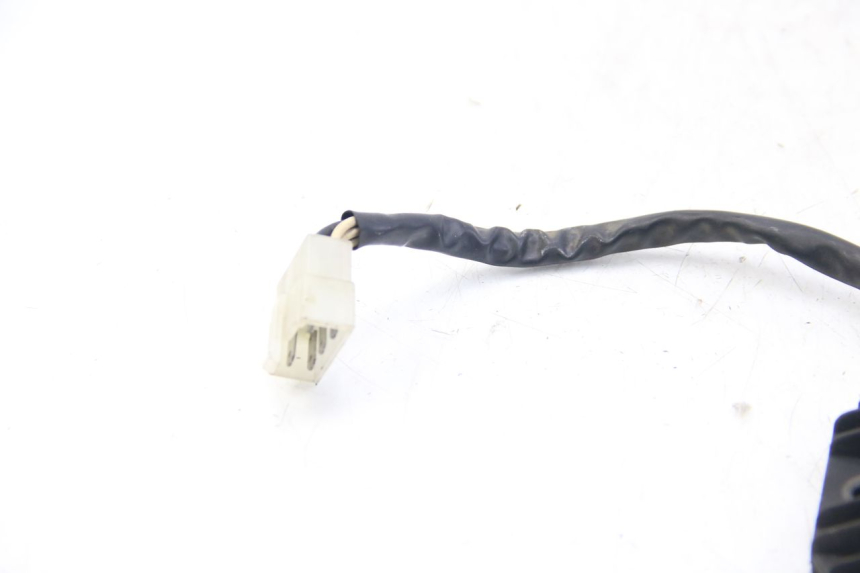 photo de SPANNUNGSREGLER YAMAHA FZS FAZER 600 (2001 - 2003)