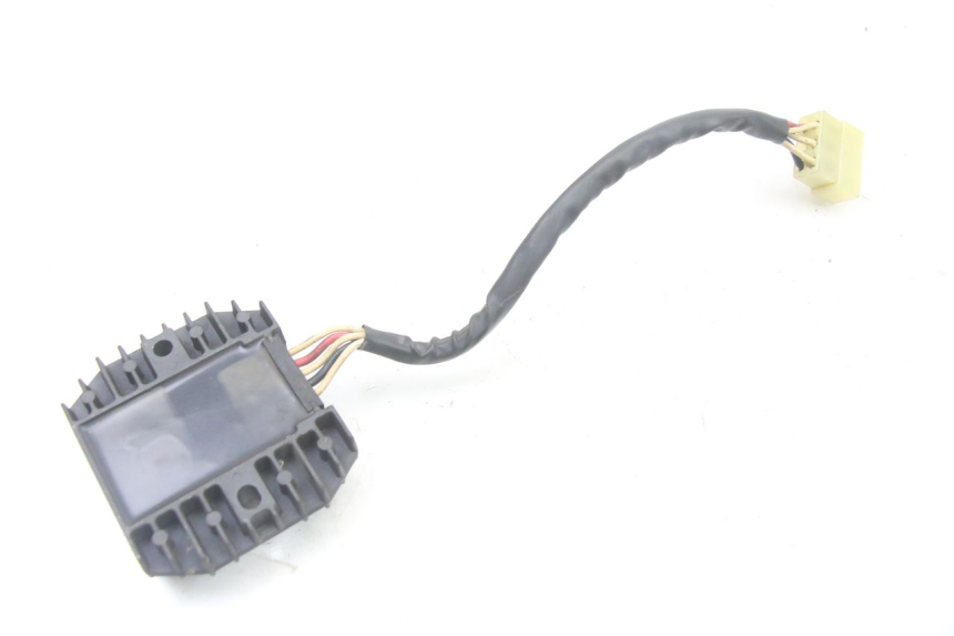 photo de SPANNUNGSREGLER YAMAHA FZS FAZER 600 (2001 - 2003)