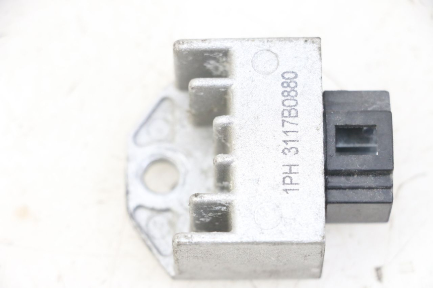 photo de REGLER LICHTMASCHINE YAMAHA NEO'S NEOS 2T EASY 50 (2013 - 2016)