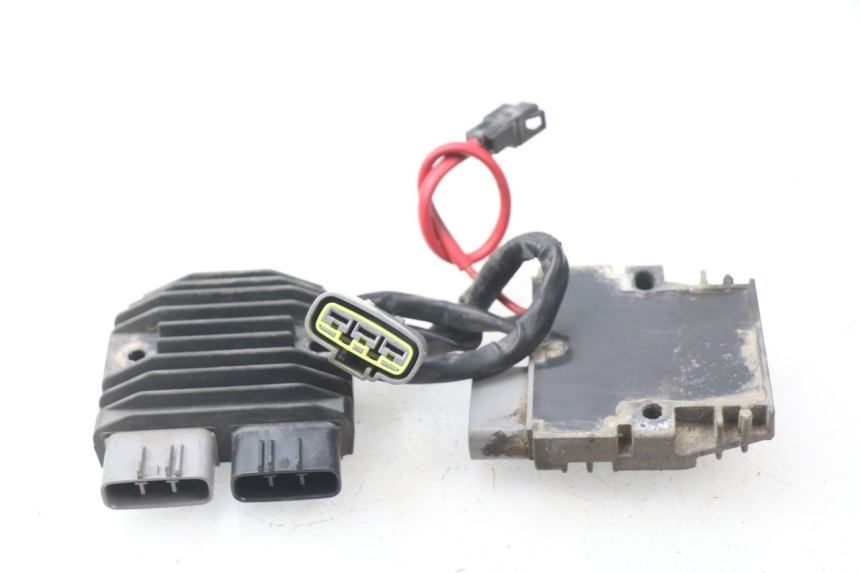 photo de LICHTMASCHINENREGLER YAMAHA TDM ABS 900 (2002 - 2014)