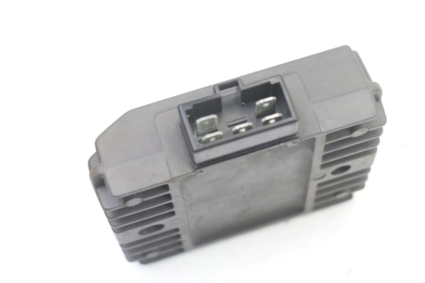 photo de REGLER LICHTMASCHINE YAMAHA XJ6 ABS 600 (2008 - 2016)