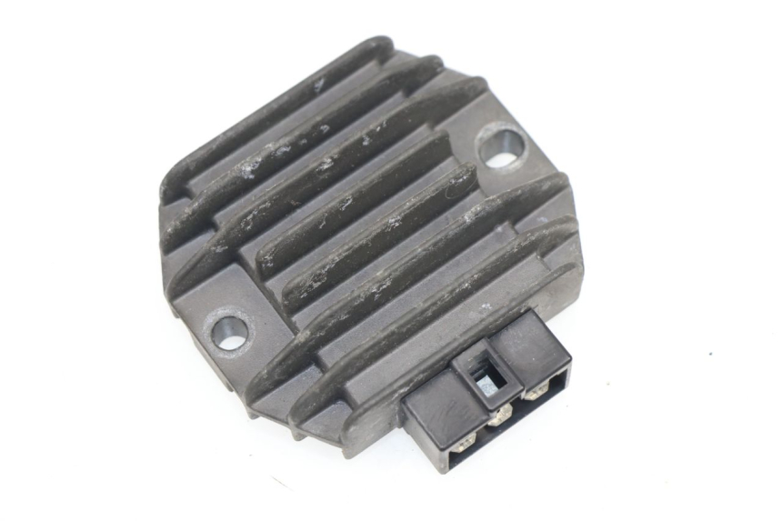 photo de LADEREGLER YAMAHA YP MAJESTY 125 (2002 - 2006)