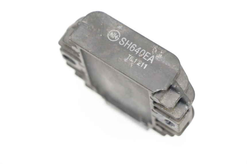 photo de LADEREGLER YAMAHA YP MAJESTY 125 (2002 - 2006)