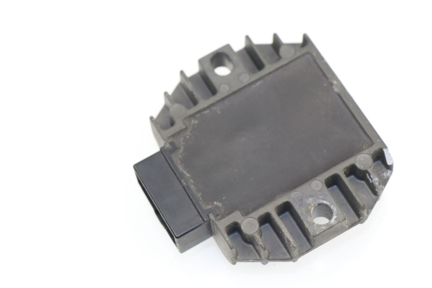 photo de LADEREGLER YAMAHA YP MAJESTY 125 (2002 - 2006)