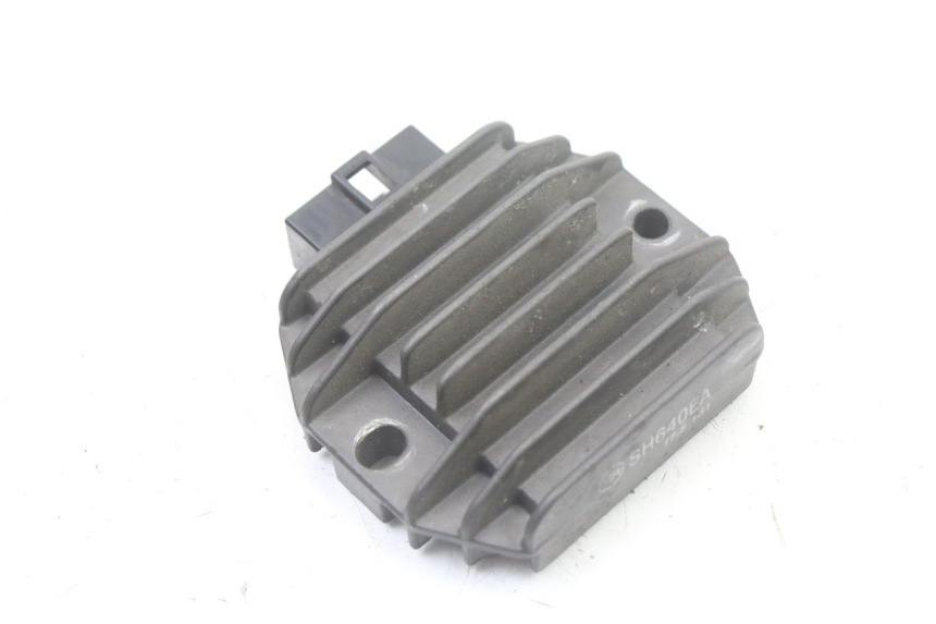 photo de LICHTMASCHINENREGLER YAMAHA YP MAJESTY 125 (2007 - 2010)
