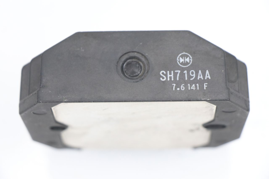 photo de REGLER LICHTMASCHINE YAMAHA YP T-MAX TMAX 530 (2017 - 2020)