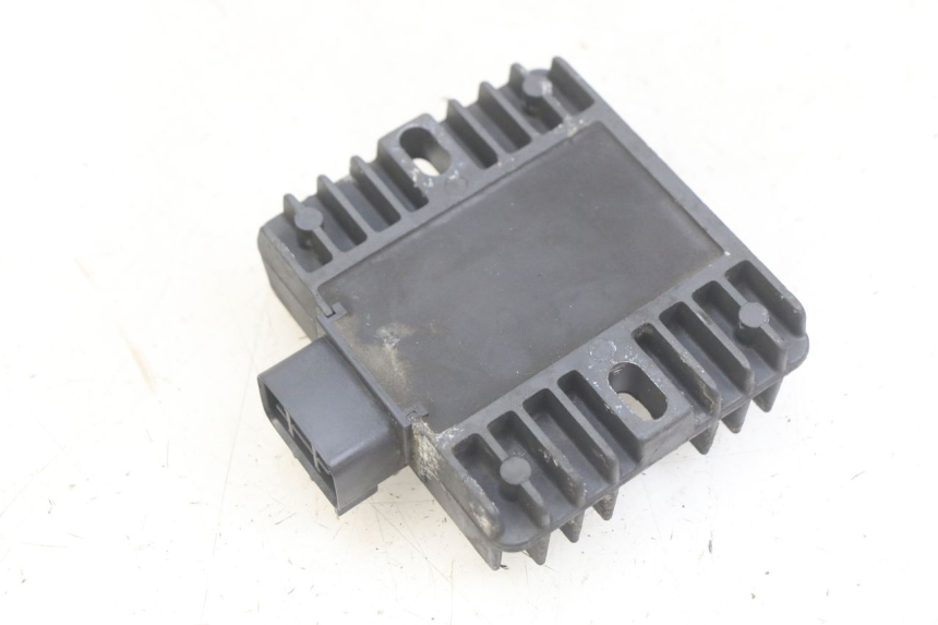 photo de LADEREGLER YAMAHA YP MAJESTY 400 (2004 - 2008)