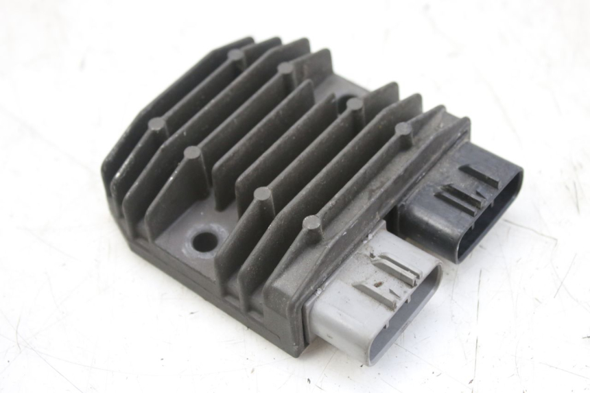 photo de LICHTMASCHINENREGLER YAMAHA YZF R1 1000 (2007 - 2008)