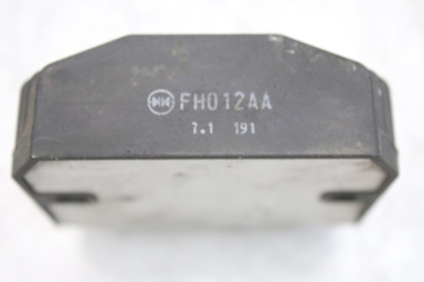 photo de LICHTMASCHINENREGLER YAMAHA YZF R1 1000 (2007 - 2008)