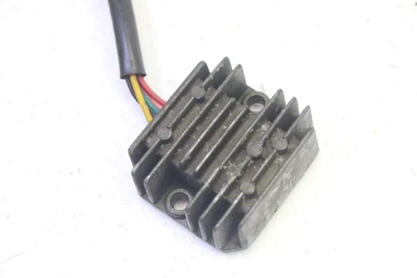 photo de REGLER LICHTMASCHINE KYMCO ZING 125 (1997 - 2003) - Detailansicht des Bauteils