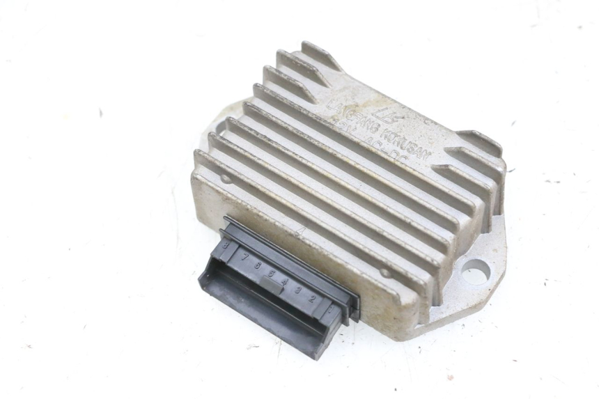 photo de LADEREGLER PIAGGIO ZIP 2T 50 (2009 - 2019) - Hauptansicht