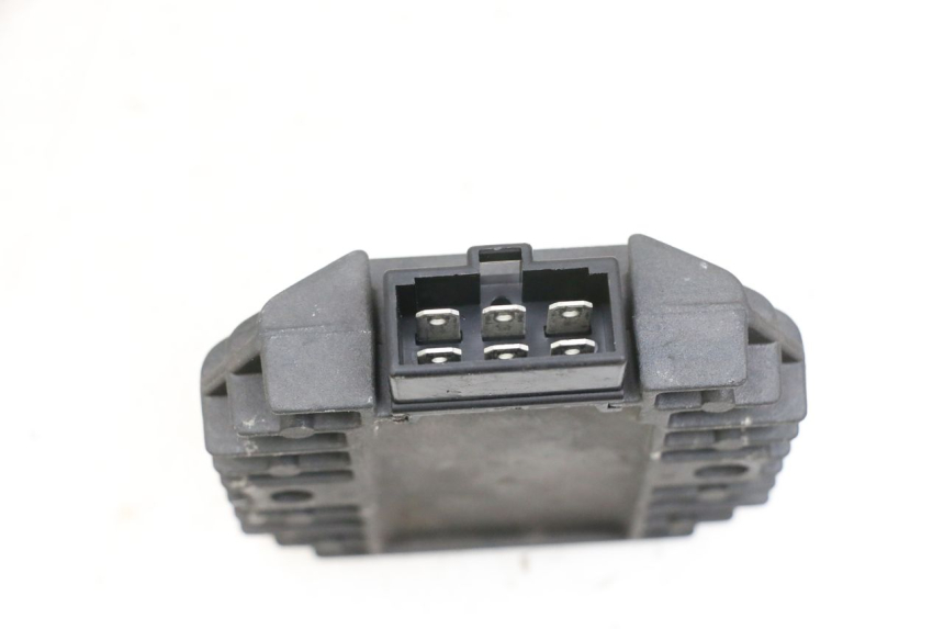 photo de REGLER LICHTMASCHINE KAWASAKI ZR 7 750 (1999 - 2001) - Detailansicht des Bauteils