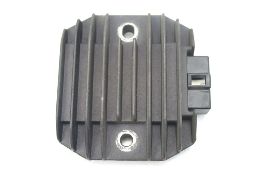 photo de LICHTMASCHINENREGLER KAWASAKI ZZR 600 (1995 - 2004)