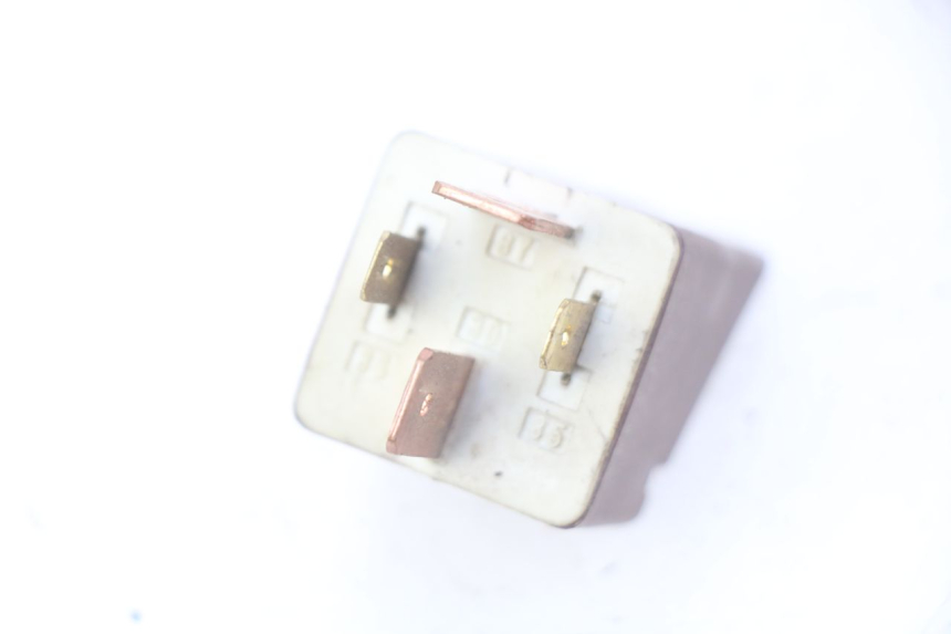 photo de STARTERRELAY PIAGGIO FLY 100 (2006 - 2010)