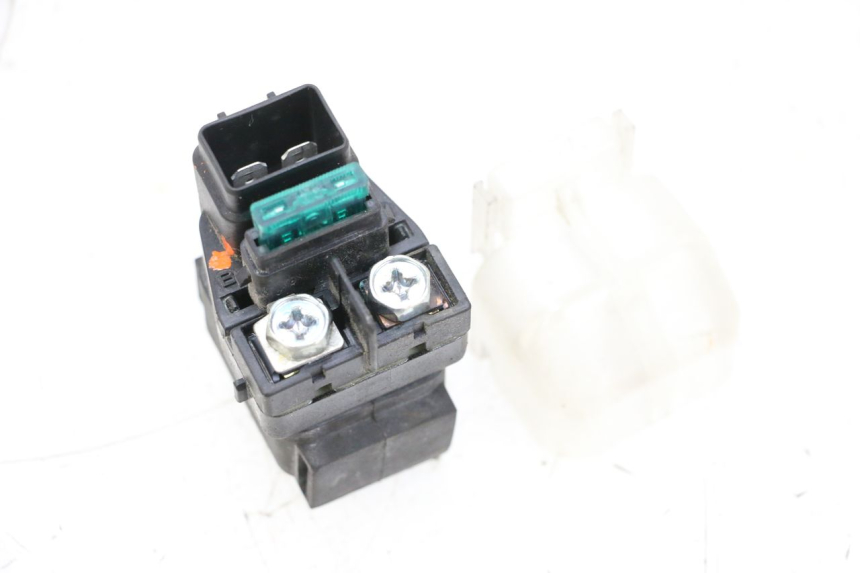 photo de ANLASSERRELAIS SUZUKI GSXR GSX-R 1000 (2003 - 2004) - Detailansicht des Bauteils