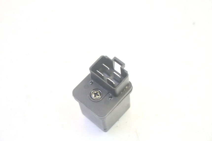 photo de STARTERRELAY PEUGEOT KISBEE 4T 50 (2018 - 2022) - Zoom auf Gebrauchszustand