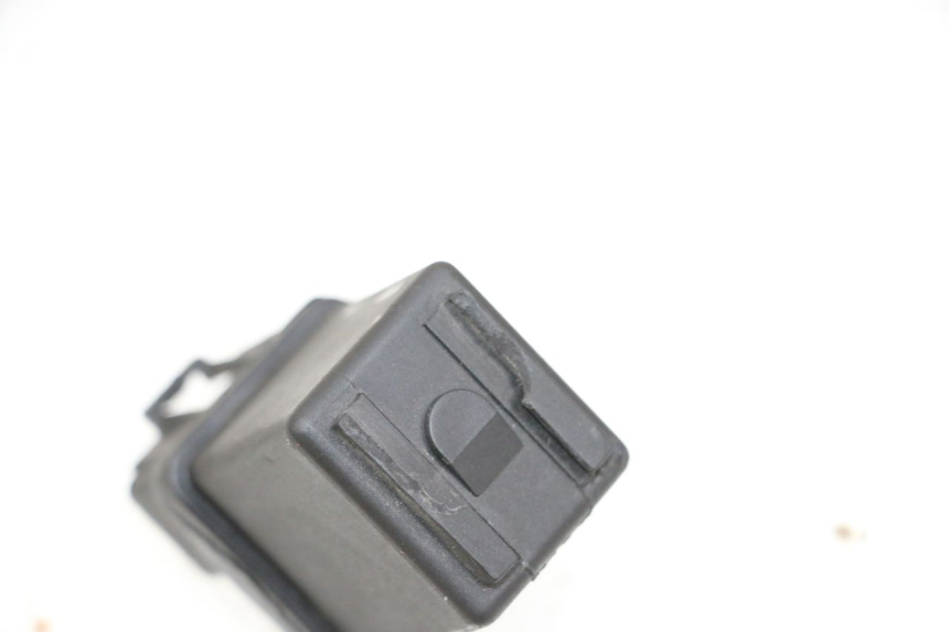 photo de STARTERRELAY PEUGEOT KISBEE 4T 50 (2010 - 2017) - Detailansicht des Bauteils