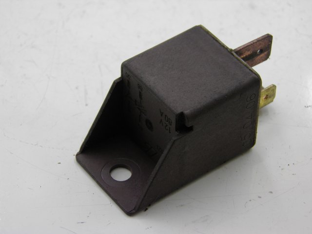 photo de STARTERRELAY PIAGGIO FLY 100 (2006 - 2010)