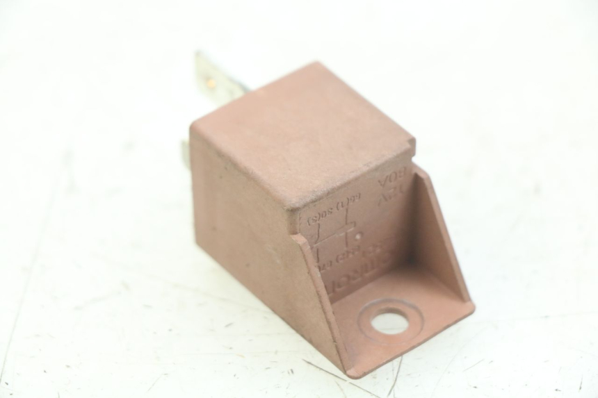 photo de STARTERRELAY PIAGGIO VESPA PRIMAVERA 2T 50 (2013 - 2018)