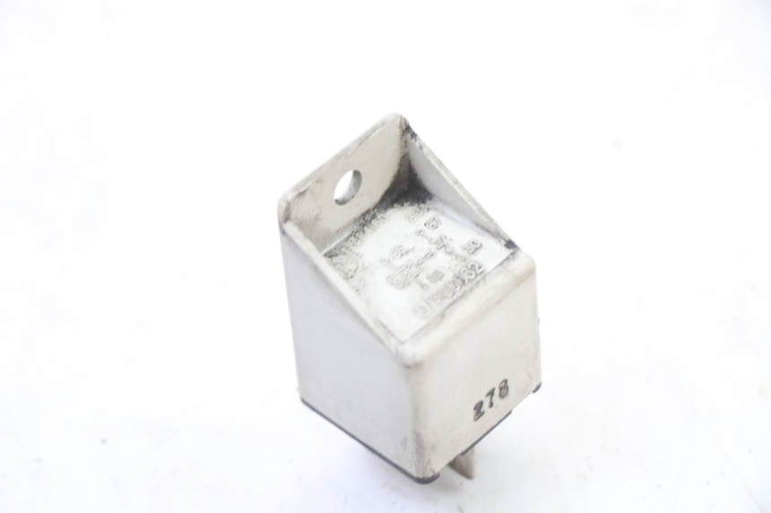 photo de ANLASSERRELAIS PEUGEOT SATELIS COMPRESSOR K15 125 (2006 - 2009)