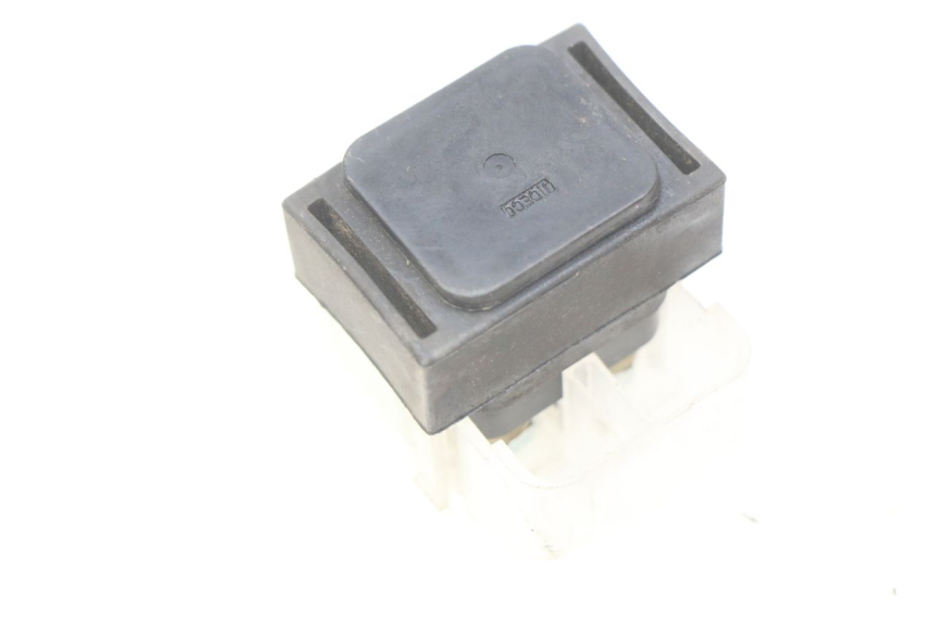 photo de STARTERRELAY SUZUKI SIXTEEN 125 (2008 - 2010)