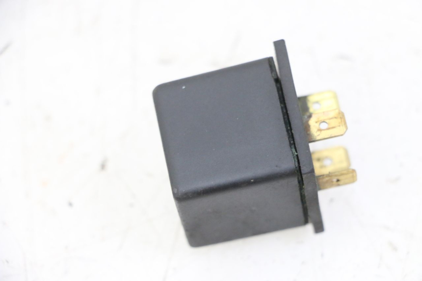 photo de ANLASSERRELAIS YAMAHA TZR 50 (2008 - 2016) - Detailansicht des Bauteils