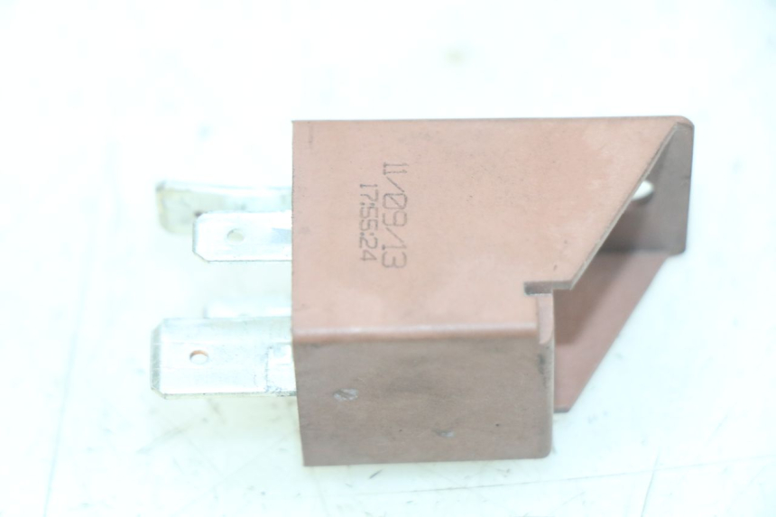 photo de STARTERRELAY PIAGGIO XEVO - X EVO 125 (2007 - 2016)