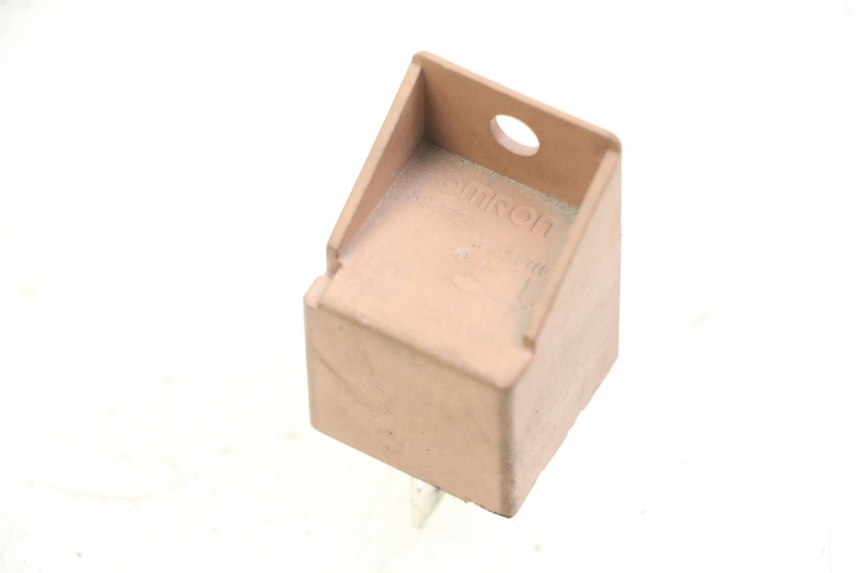 photo de STARTERRELAY PIAGGIO XEVO - X EVO 125 (2007 - 2016) - Hauptansicht