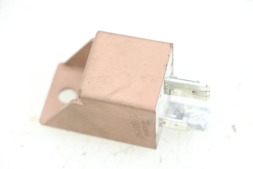 photo de STARTERRELAY PIAGGIO XEVO - X EVO 125 (2007 - 2016) - Alternative Perspektive