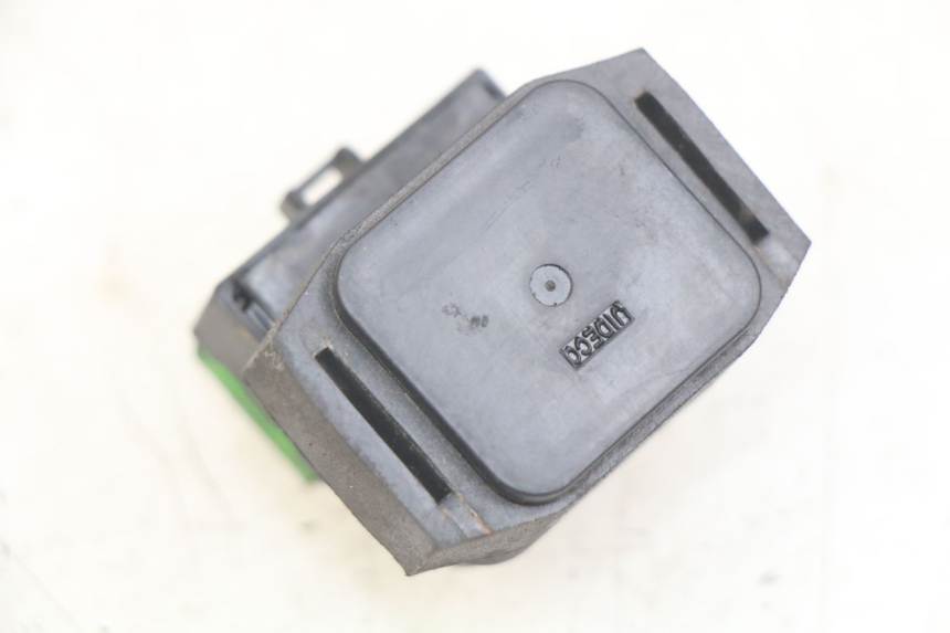 photo de STARTERRELAY YAMAHA XMAX X-MAX 125 (2006 - 2009)