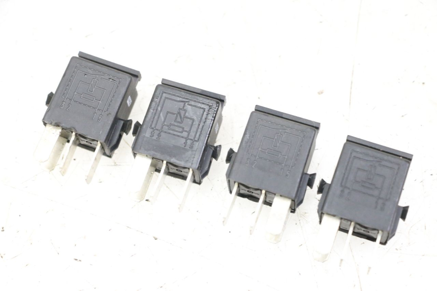 photo de ELEKTRISCHE RELAIS BMW C1 125 (2000 - 2003)