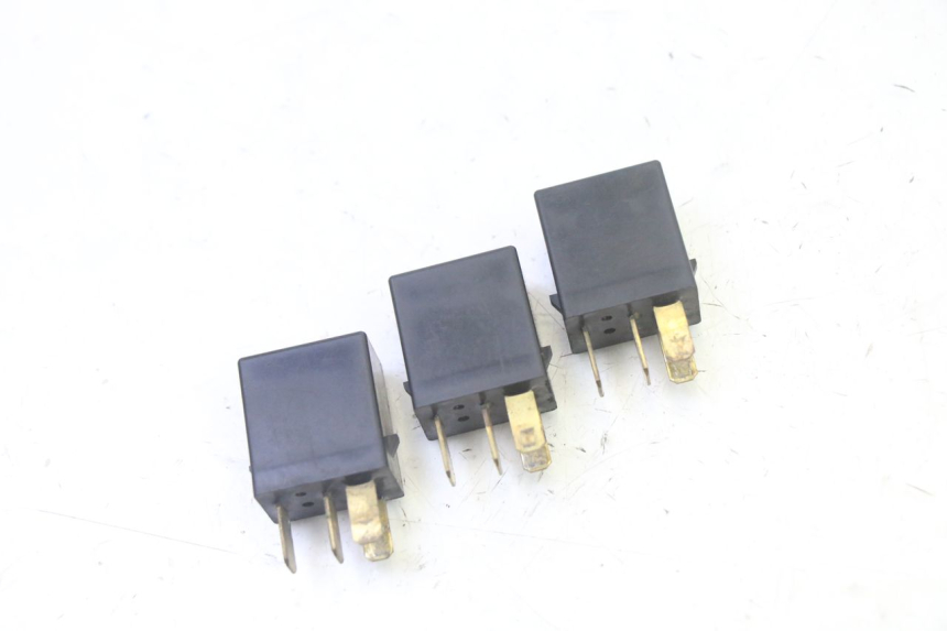 photo de ELEKTRISCHES RELAIS HONDA FES S-WING SWING ABS 125 (2007 - 2015)