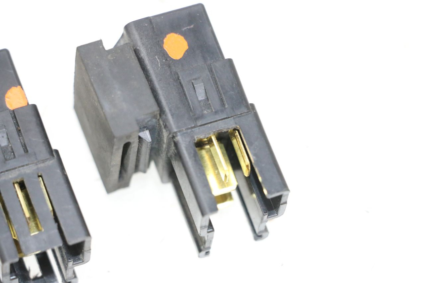 photo de ELEKTRISCHE RELAIS YAMAHA FJR ABS 1300 (2006 - 2012) - Details der Befestigungspunkte