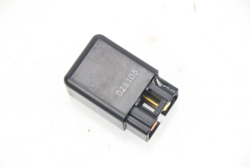 photo de RELAIS SUZUKI GSR 750 (2011 - 2017)