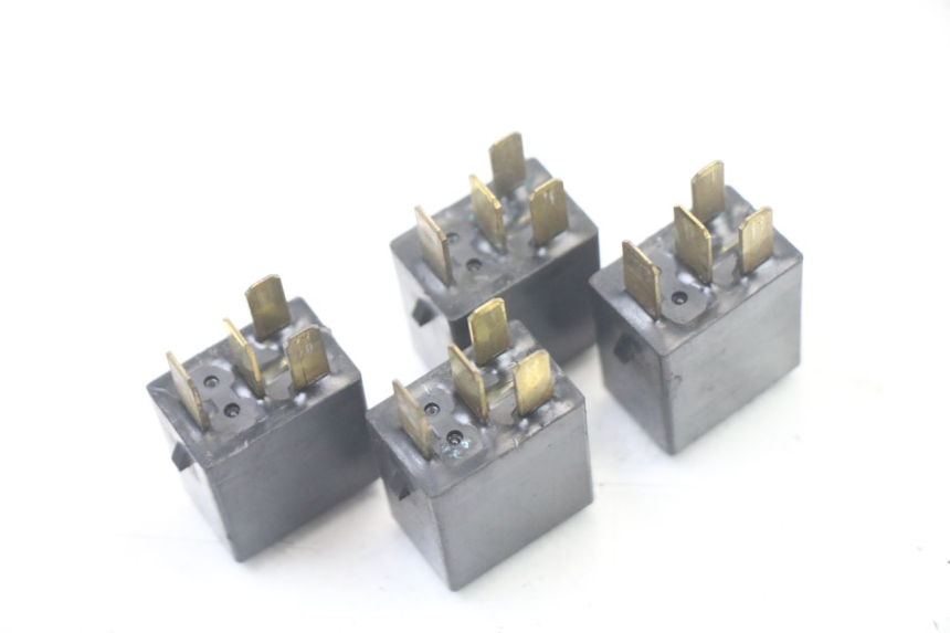 photo de ELEKTRISCHES RELAIS HONDA FES S-WING SWING ABS 125 (2007 - 2015)
