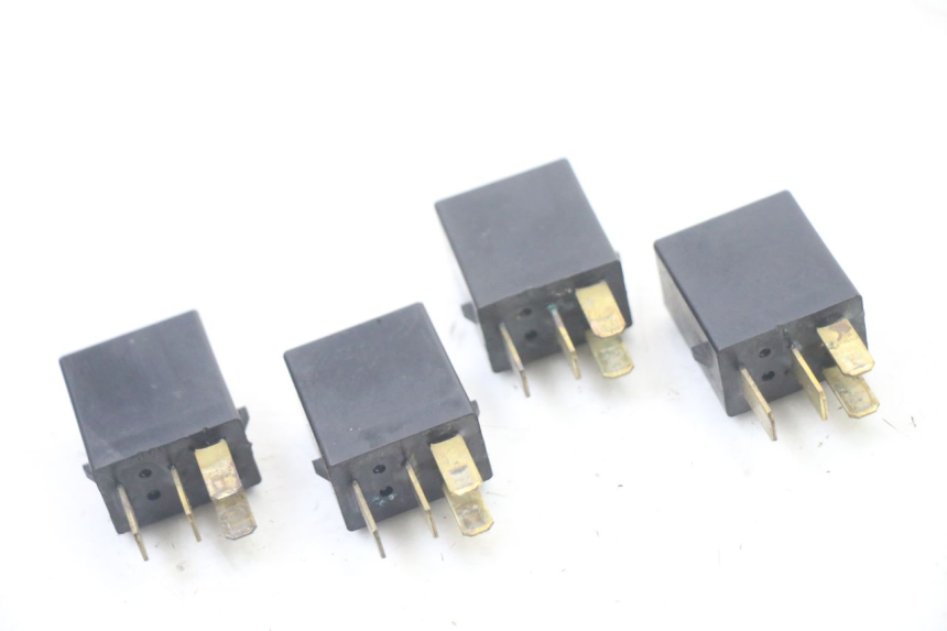 photo de ELEKTRISCHES RELAIS HONDA FES S-WING SWING ABS 125 (2007 - 2015)