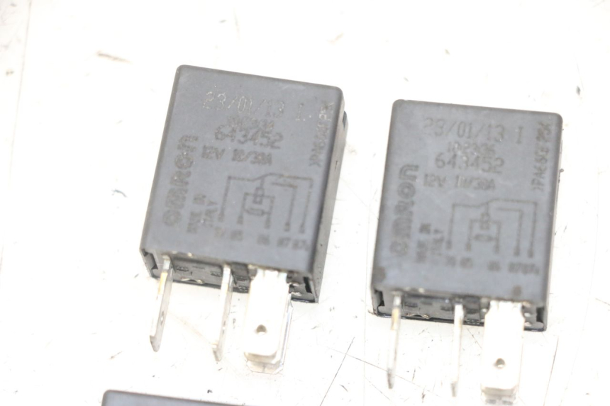 photo de RELAIS PIAGGIO IE MP3 YOURBAN 300 (2011 - 2016)