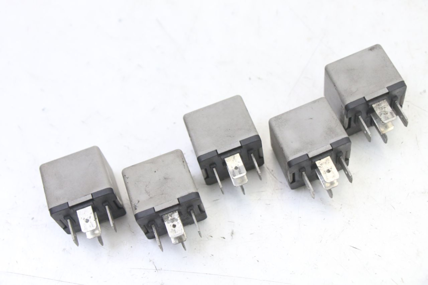 photo de ELEKTRISCHES RELAIS PIAGGIO MP3 500 (2011 - 2015)