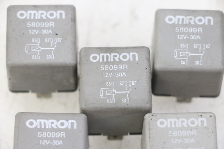 photo de ELEKTRISCHES RELAIS PIAGGIO MP3 500 (2011 - 2015)