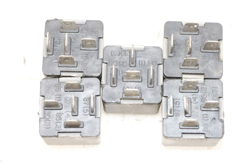 photo de ELEKTRISCHES RELAIS PIAGGIO MP3 500 (2011 - 2015)